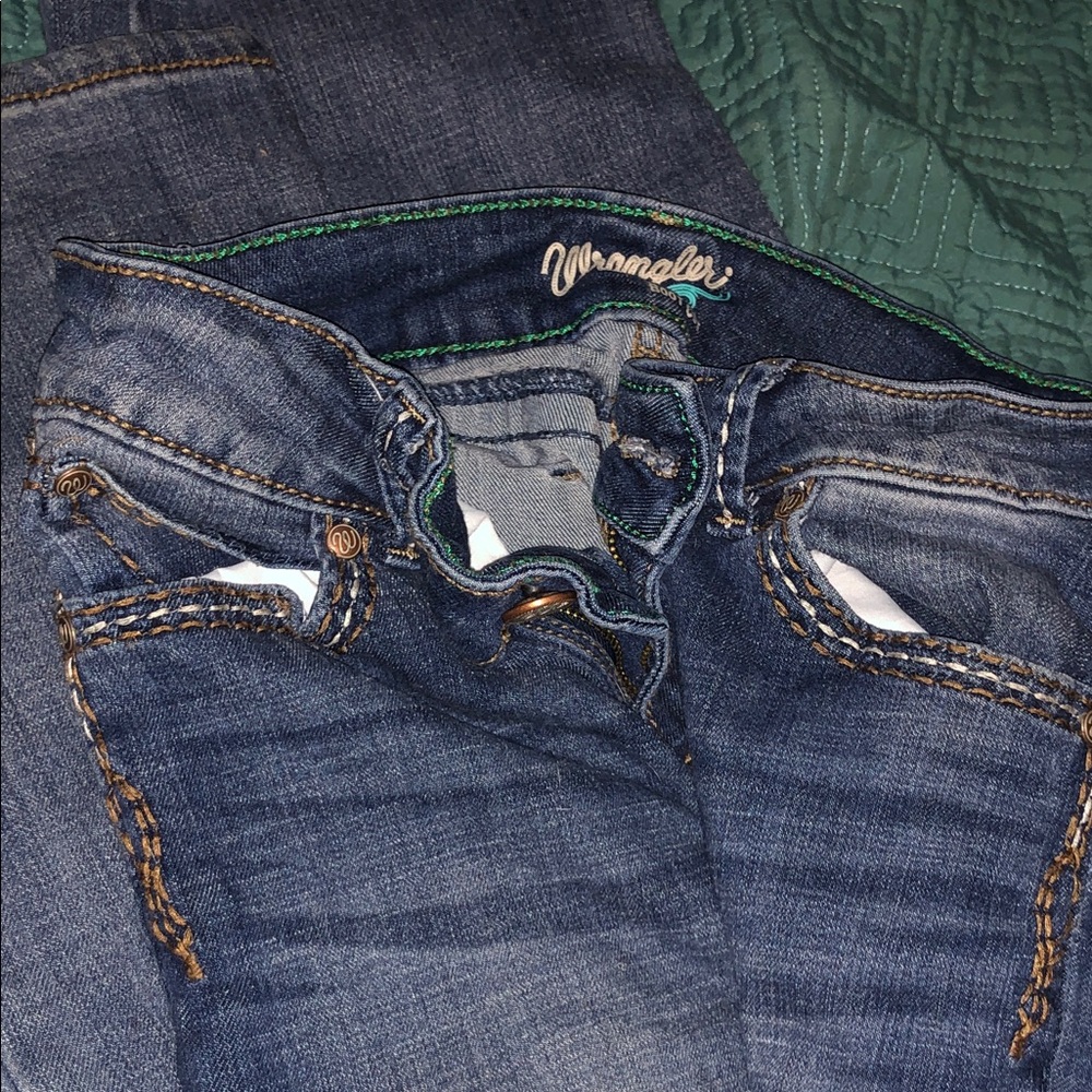 Wrangler women’s Dark Blue Relaxed Jeans